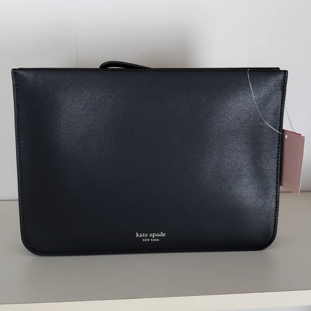 Kate Spade Black Large Kelli Pouch NWT‎